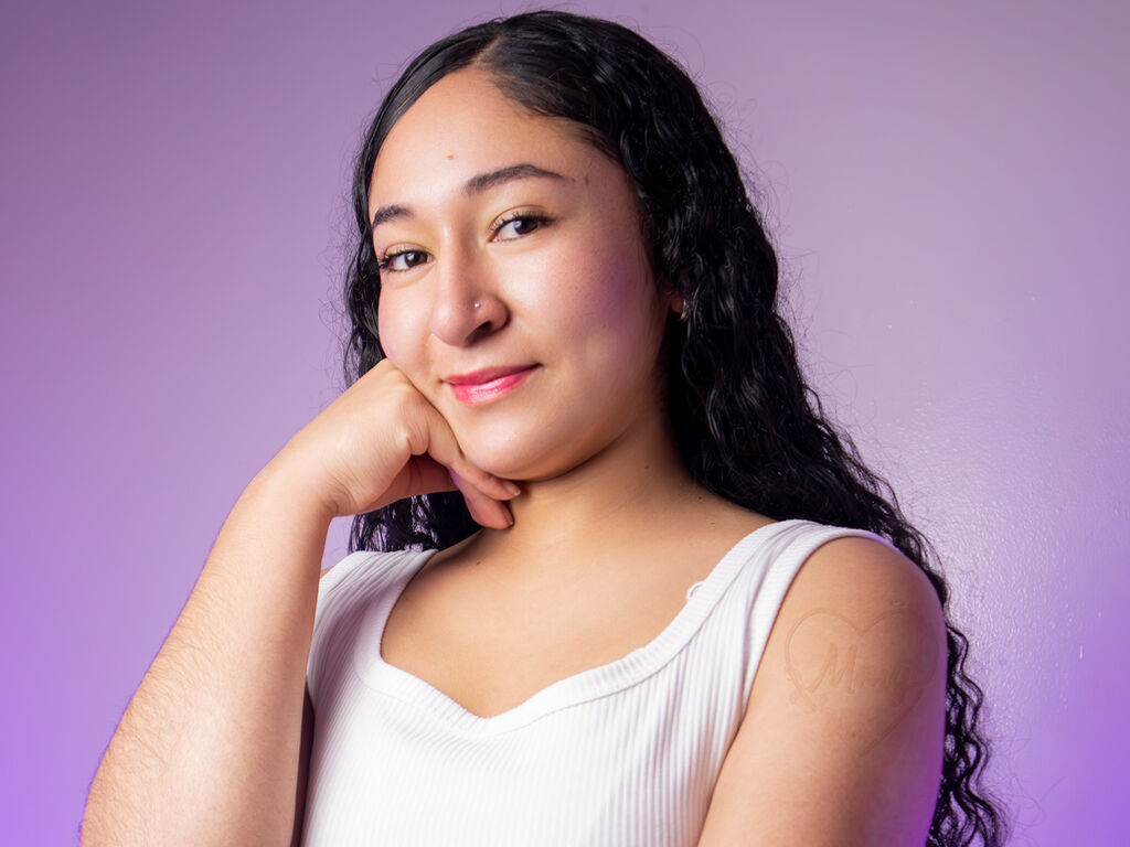 DanyMoon – webcam model profile photo