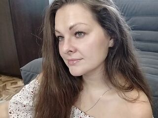 AmilaFran Free live cam