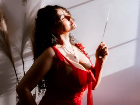 Chat with CanelaLebrand