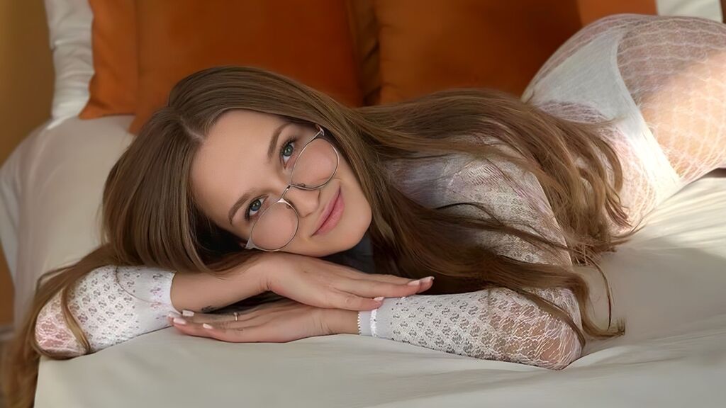 Sex chat gratuit in direct cu AuroraCruise pe LiveJasmin