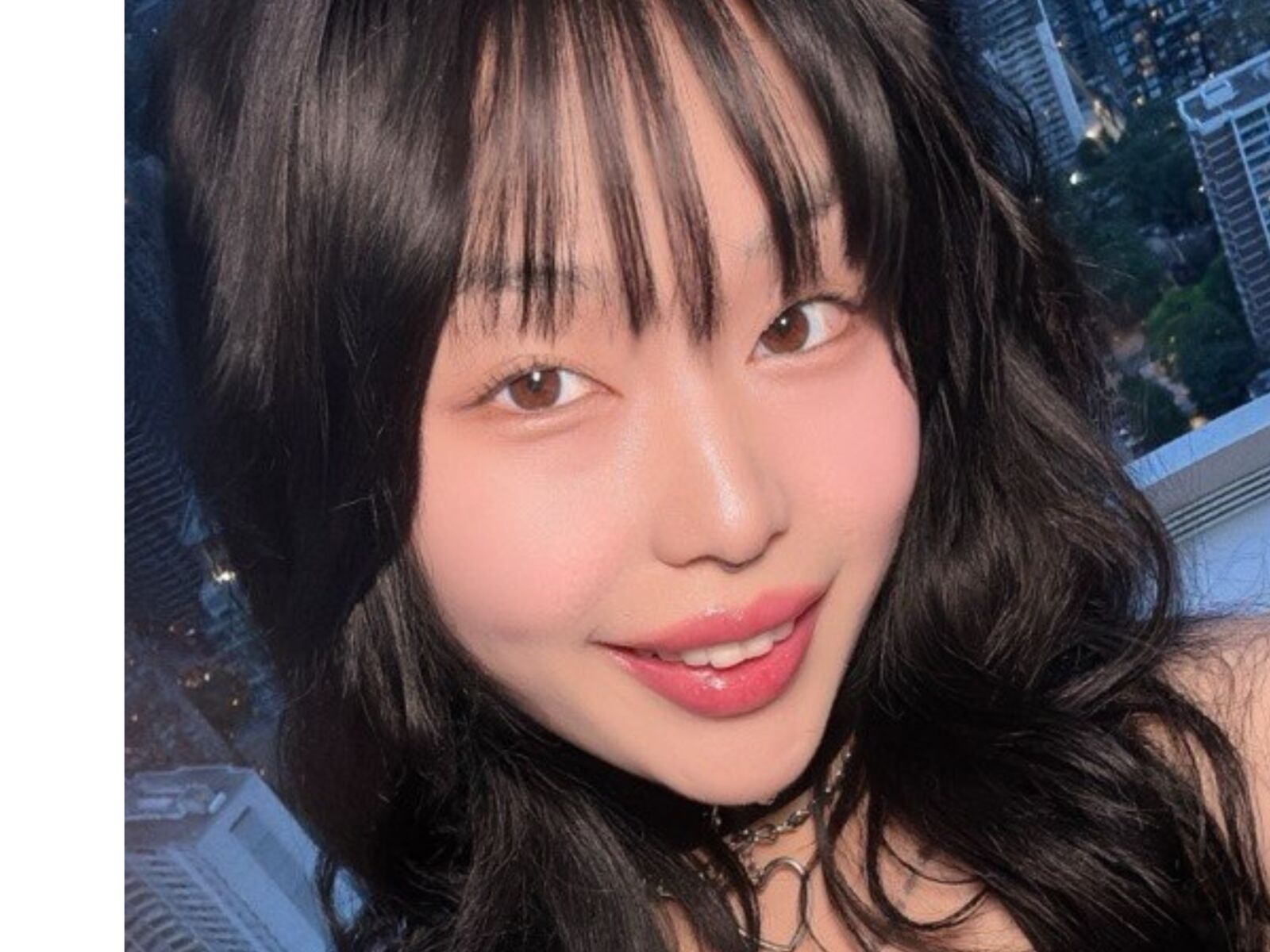 Live cam for CarrieJung