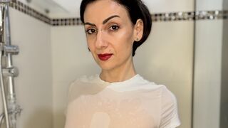 Free Nude SofiaBunton