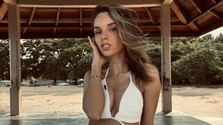 Free Nude SophieBizet