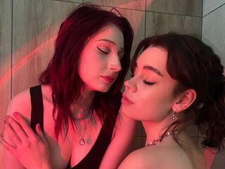 LeonilaAndDahlia Porn Show