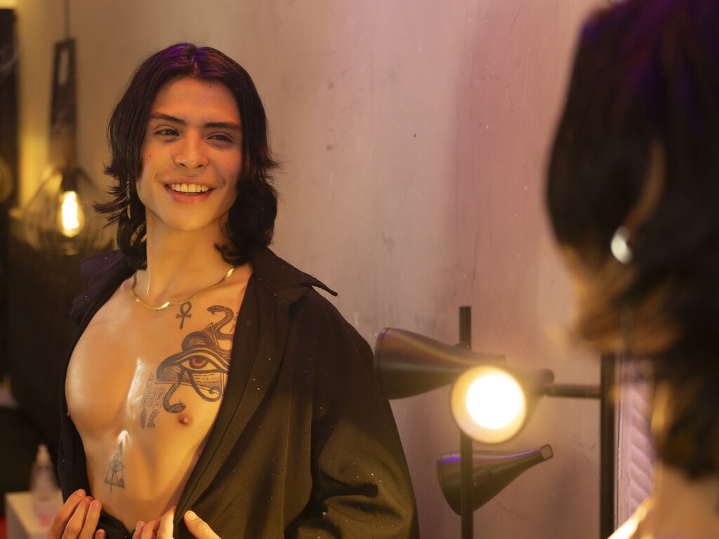 CharlieThonson Profile Image