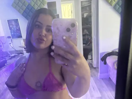Chat with CamilaGarciaa
