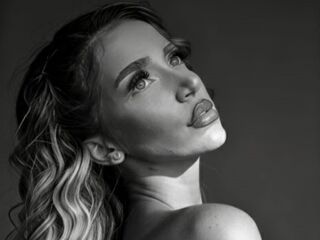 TiffanyAddams TiffanyAddams