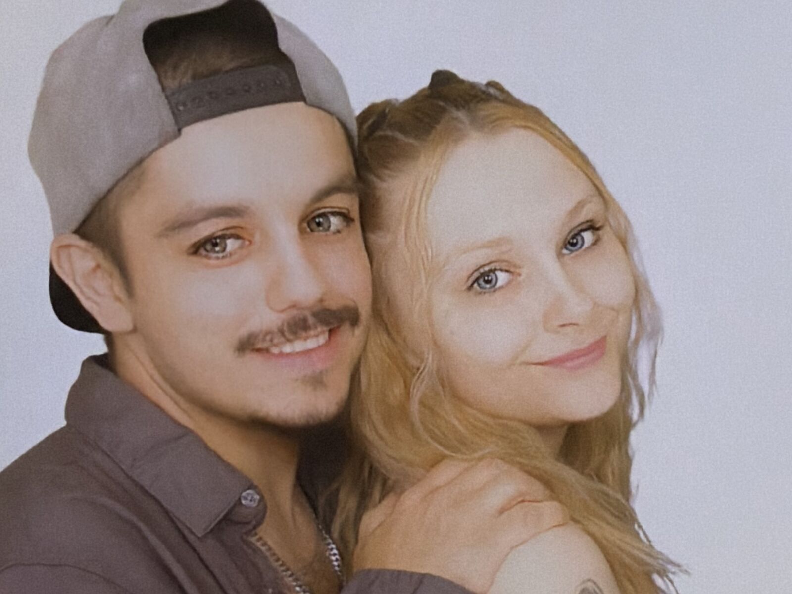 Live cam for MayAndJacob