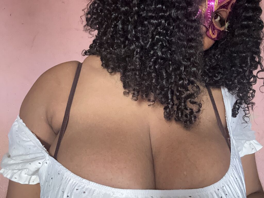 Horrnybunny live cam performer profile