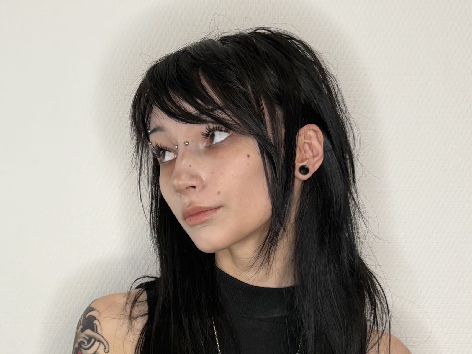 Live cam for IzettaBishel