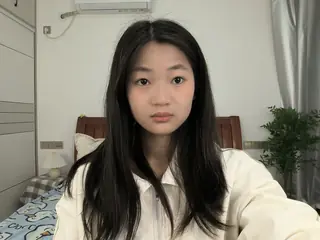 Show privé avec DoloresElsie