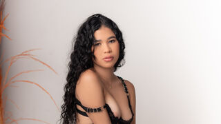 AmelianJohnson Live Webcam on LiveJasmin