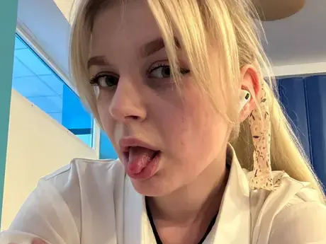 Chat with MiaGarbet