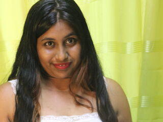 Webcam model SophieSamaro from Web Night Cam