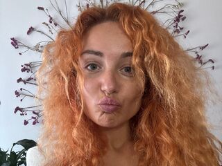 Emelyi Porn Show
