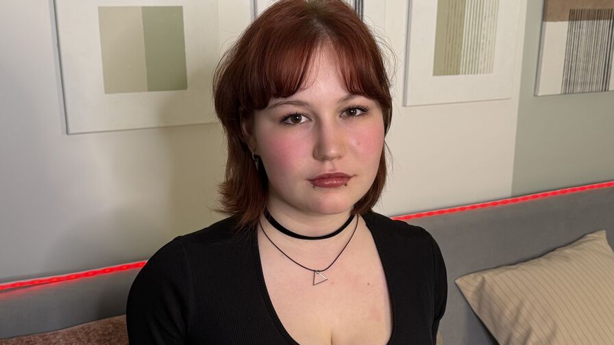 Watch MiaLacrice live on Free Erotic Fantasy