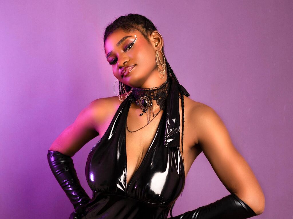 LaraVelvet Profile Image