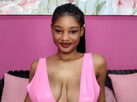 Chat with LaraVelvet