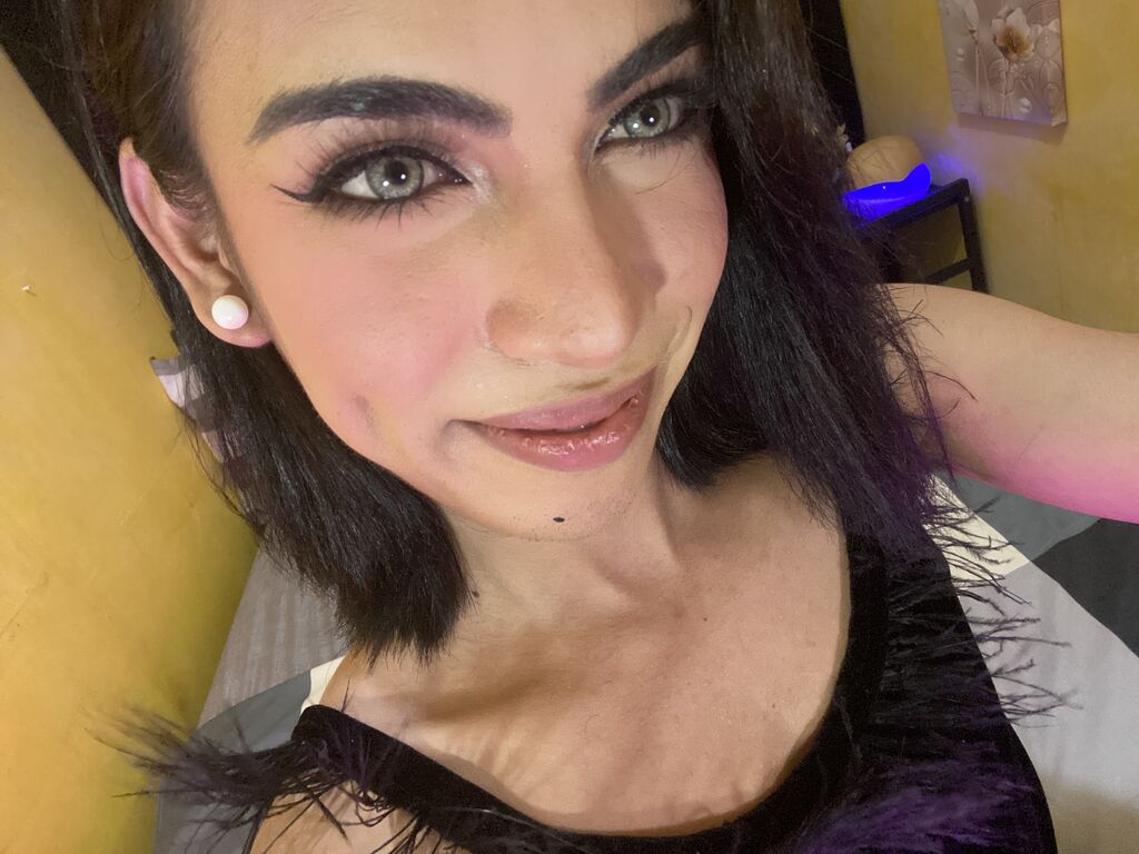 AthenaFernandez Nackt