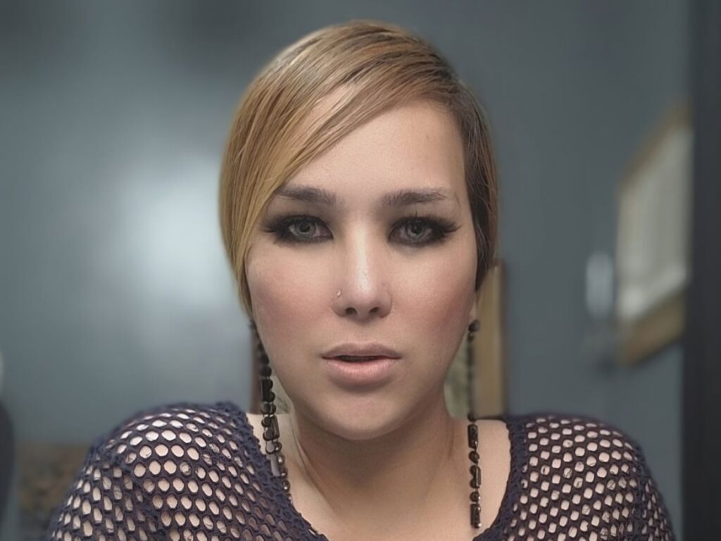 MellisaJane cam webcams boobs oil
