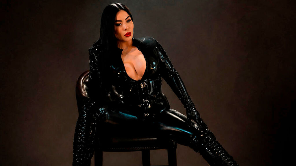 Live Chat with CaitlynBennet on LiveJasmin