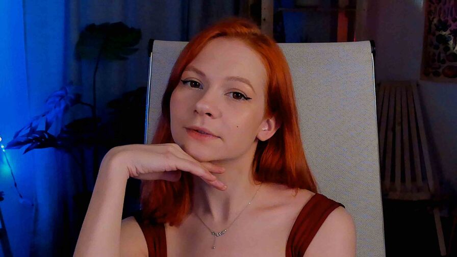 Watch LisaAris on NudiesOnlineCam.com