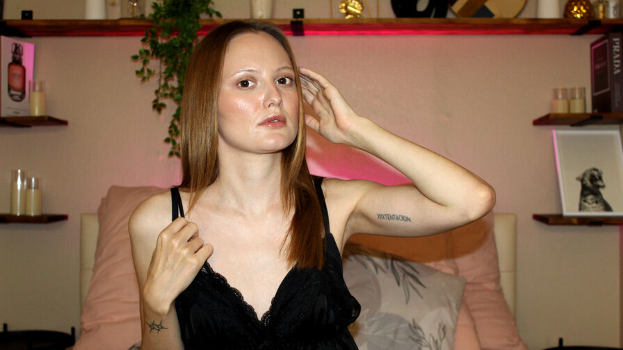 Live HD Nude Chat with JenniferLester
