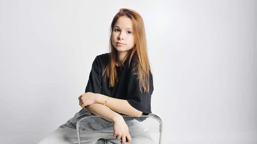 Live Sex Chat with LinaForbishh