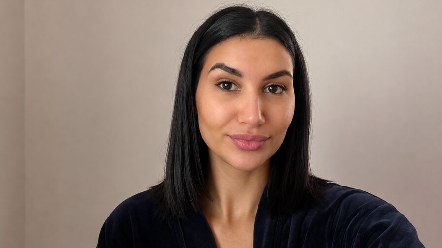 Engage with MirandaLandeo Live