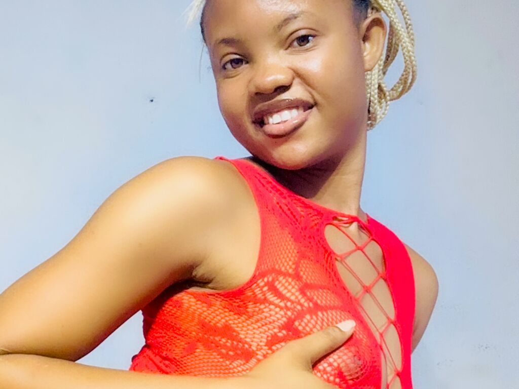 Live with IvyAurora on PrivCamWeb