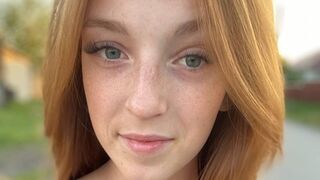 Free Nude JoanneHansson