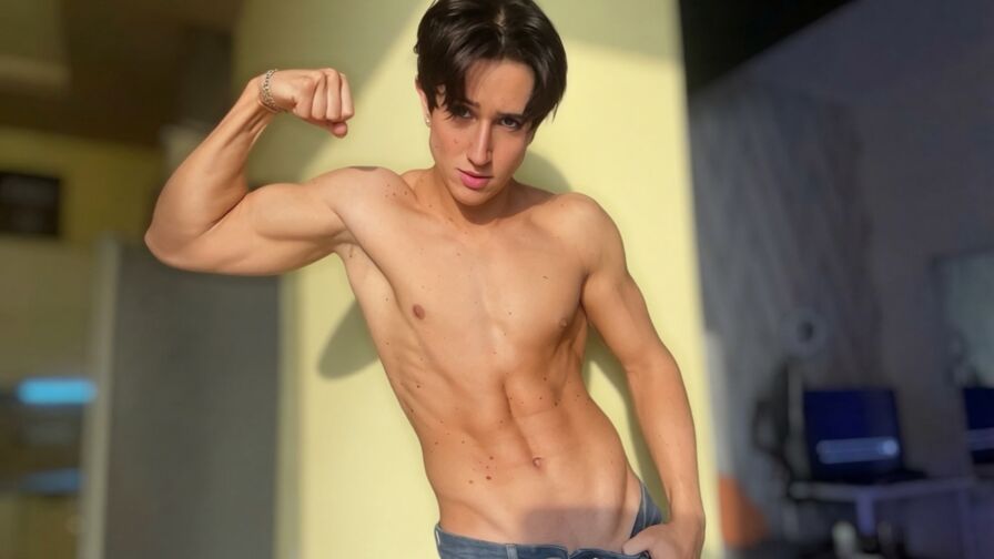 ChristianLevyne's Premium Pictures and Videos