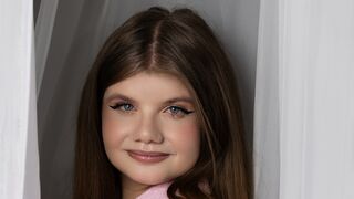 Kostenlos Nackt ChloeHalses