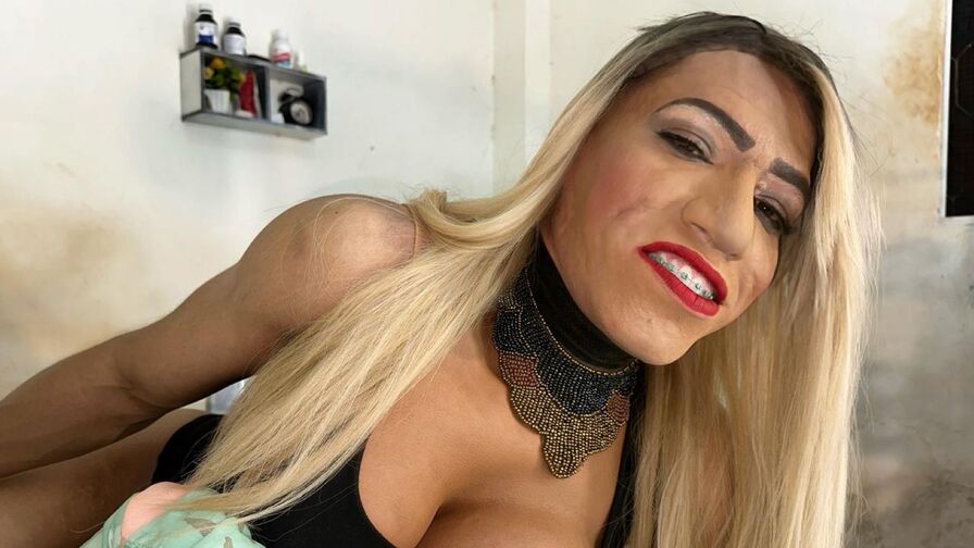 Watch PretsyVivian live on freshseotools.com