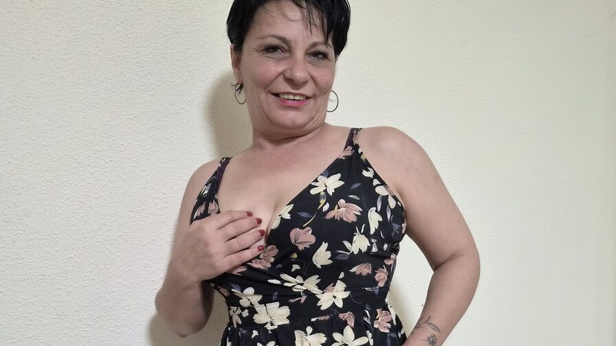 Watch JesicaMaily live on Amateur Porn