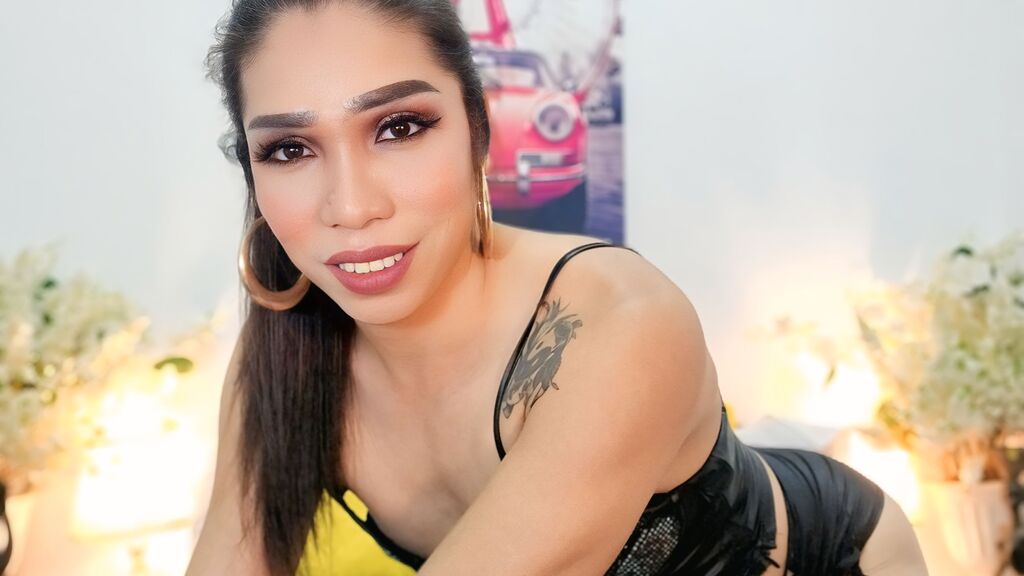 RebecaNavarrete live cam model at LiveJasmin