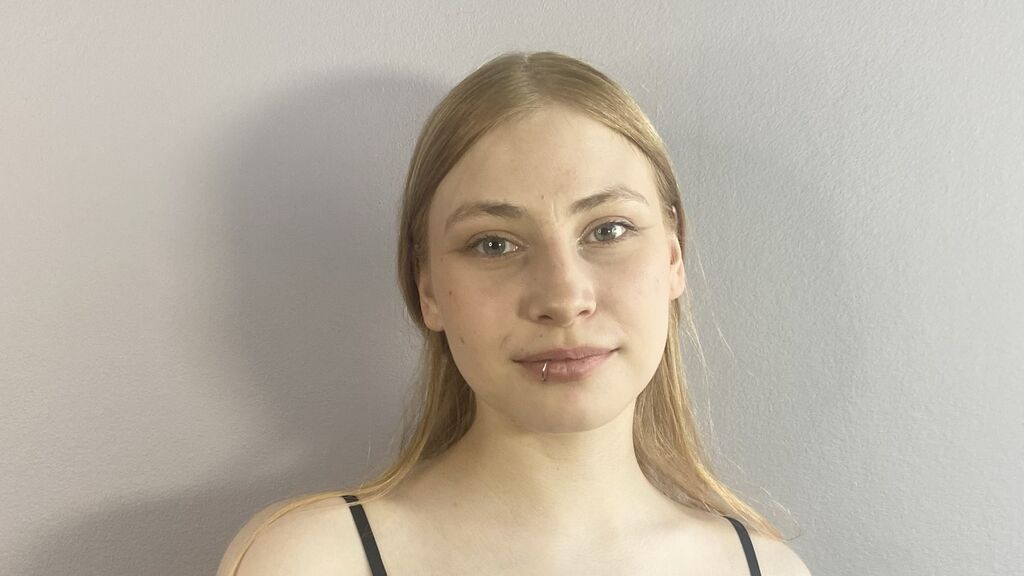 Profile and Statistics for HelaineSchecter on LiveJasmin