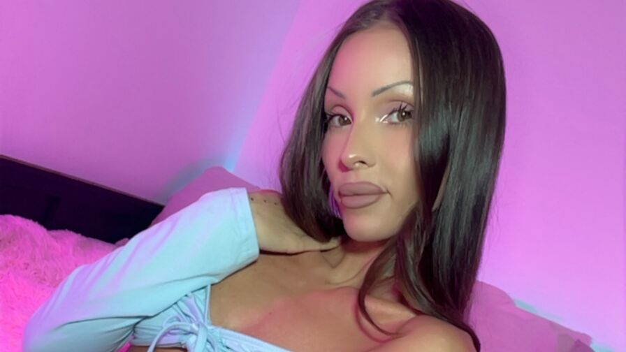 AaliyahLaylaKai live cam