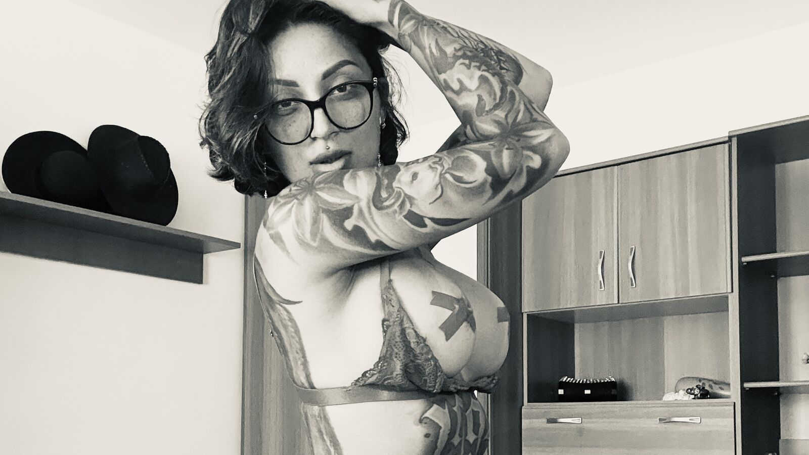LuckyDeniz erotic portrait