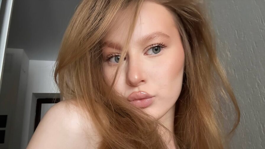 AlexiaBedar live cam model on MistressWorld