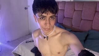 ThomassTorres Live Webcam on LiveJasmin