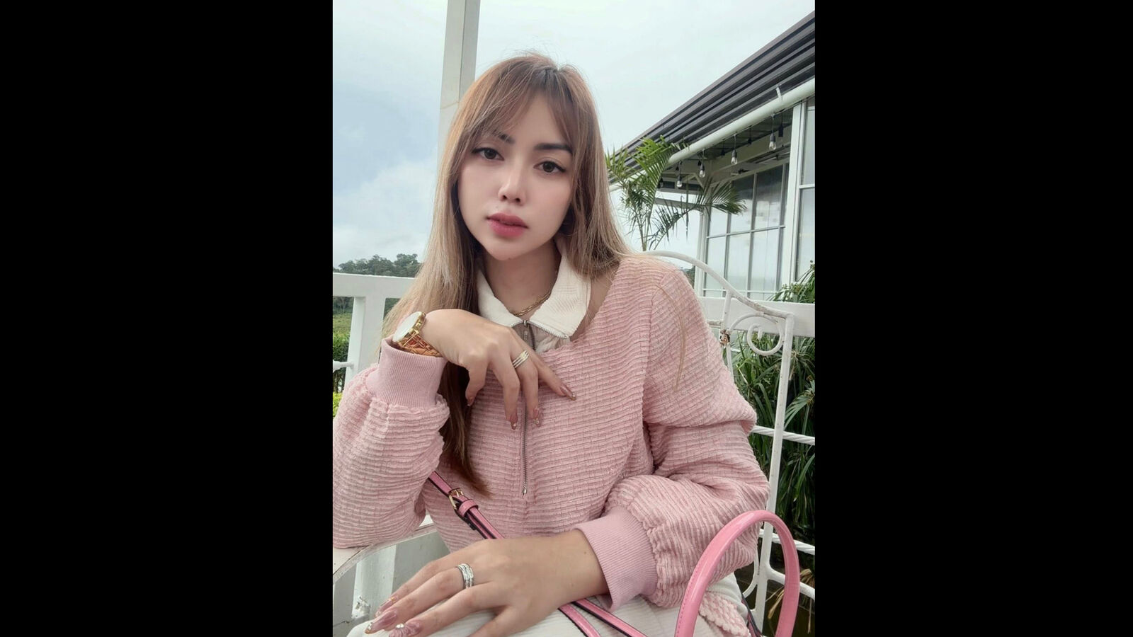 GlamLily erotic portrait