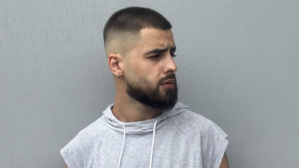 Sex chat gratuit in direct cu RobBlackwood pe LiveJasmin