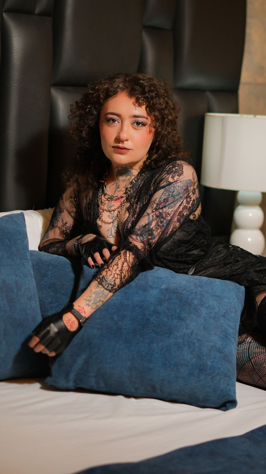 DaphneVelvet glamour portrait