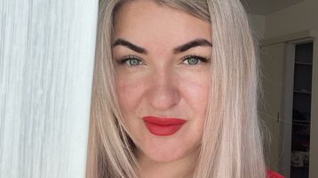NikaSkylink webcam show