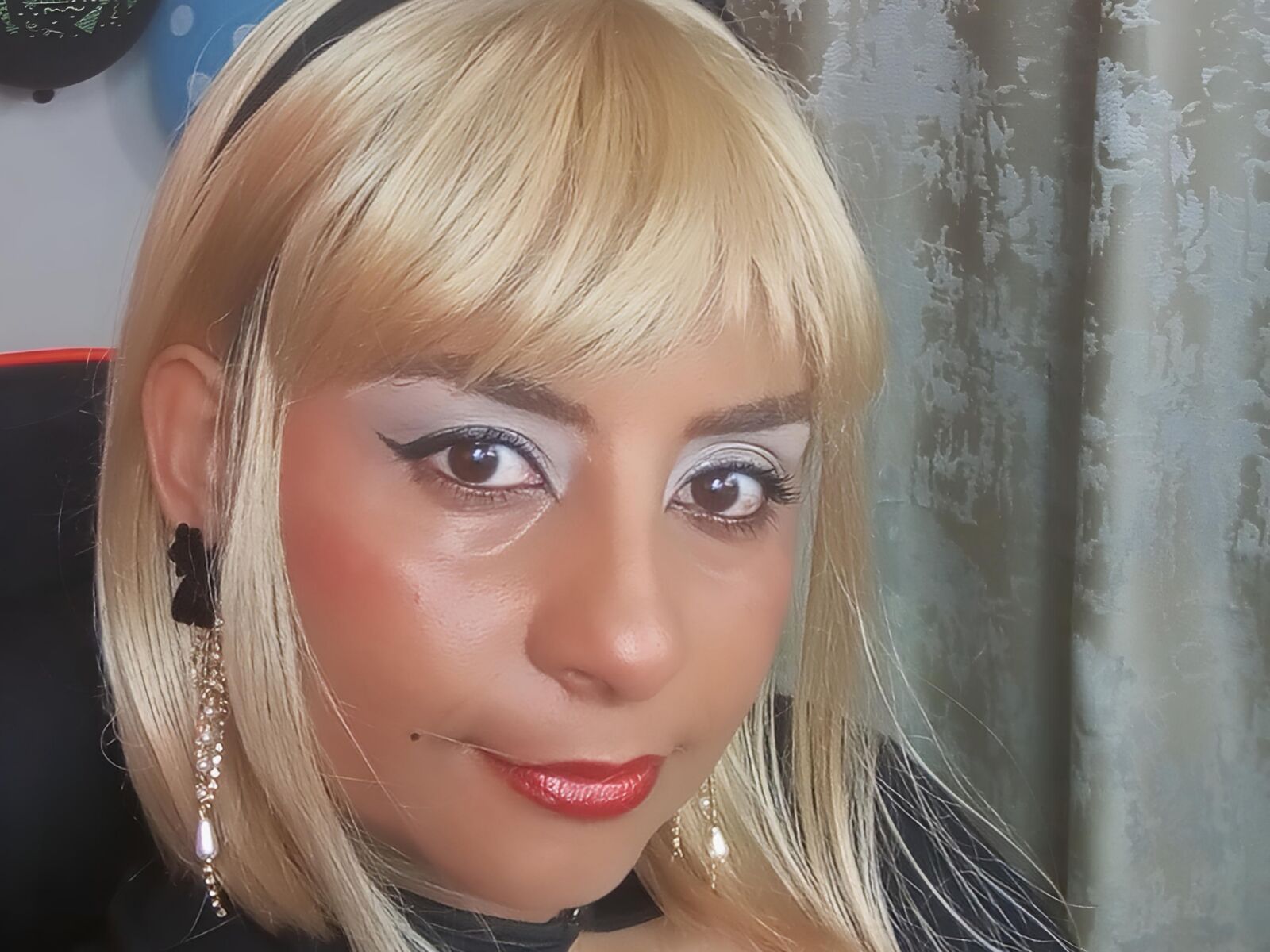Live cam for NinaCleopatra