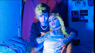 DanAndLila webcam show