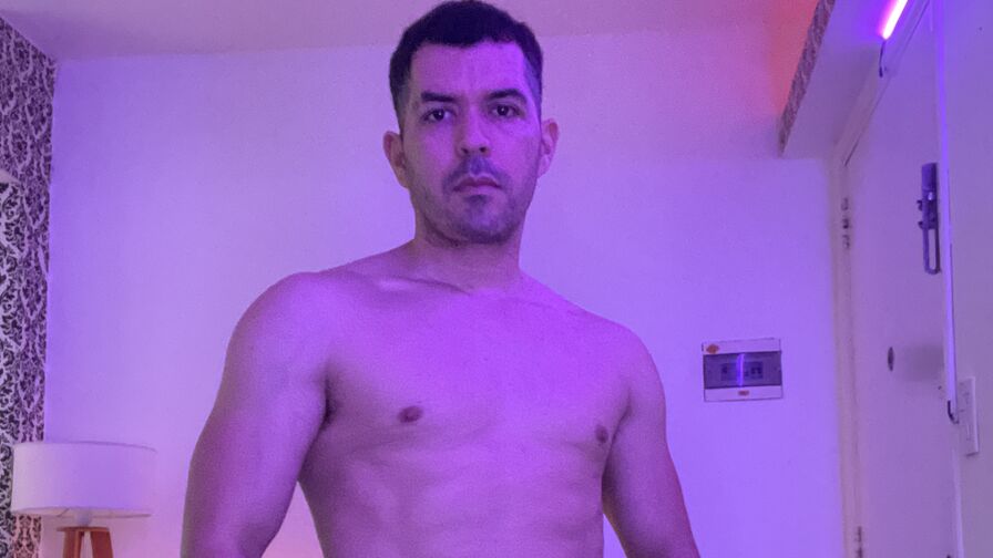 Watch IvanLazaga live on Ultra Erotica