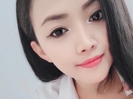 Chat with YasmienAtos