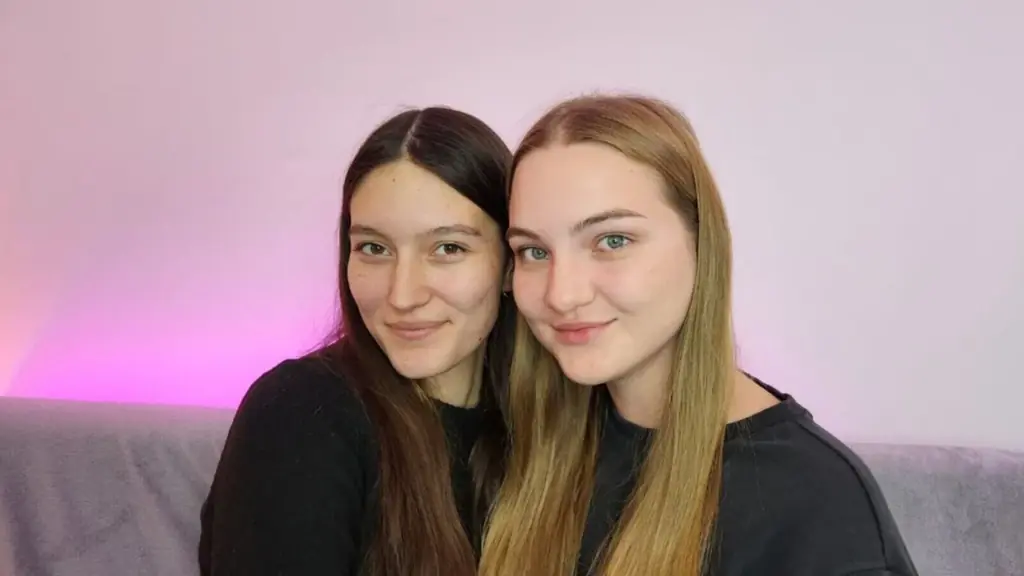 Show privé avec OliviaAndMary